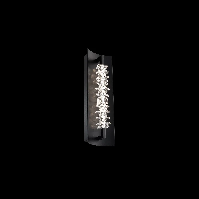 Track lighting with a chunky, bold designBergy LED Wall Sconce