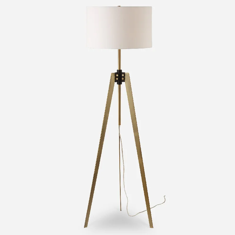 USB Charging Port Floor Lamp for Convenient Device ChargingAnchorage Tri-pod Floor Lamp